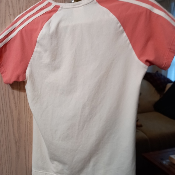 Addidas ladies t-shirt size med - Picture 2 of 3